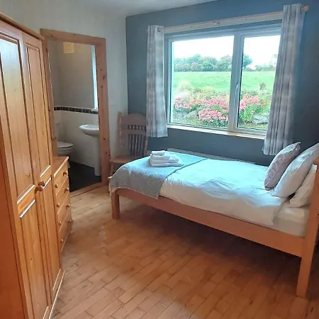 Nyaraló Lackandarralodge Large 5br Entire House Sleeps14! Dungarvan